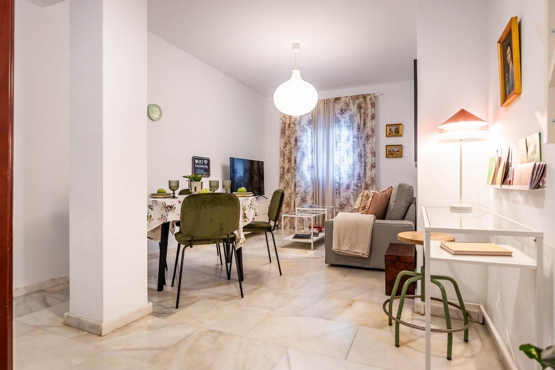 Piso Con Patio Privado Y Parking Nervion Sevilla ภายนอก รูปภาพ